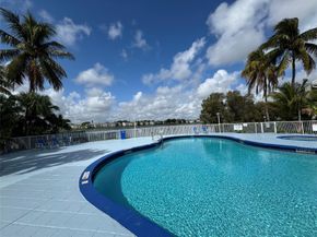 3429 NW 44th St 102, Lauderdale Lakes FL 33309
