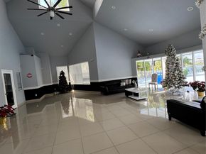 3429 NW 44th St 102, Lauderdale Lakes FL 33309