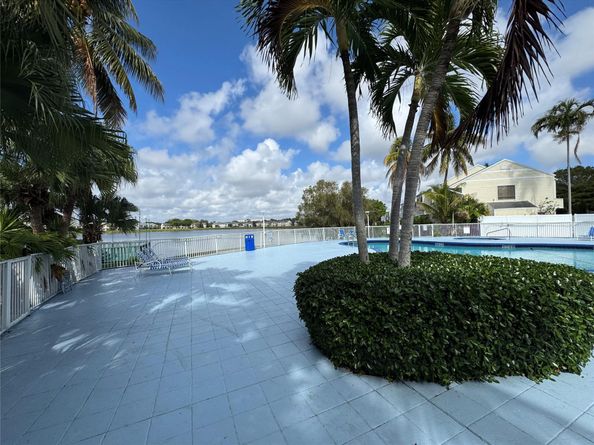 3429 NW 44th St 102, Lauderdale Lakes FL 33309