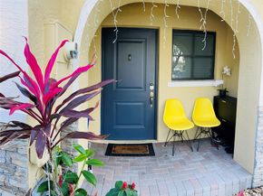 360 NE 194th Ln, Miami FL 33179