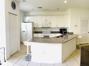 360 NE 194th Ln, Miami FL 33179