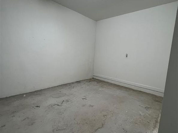 360 NE 194th Ln, Miami FL 33179