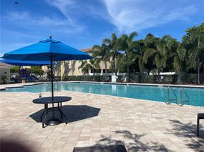 360 NE 194th Ln, Miami FL 33179