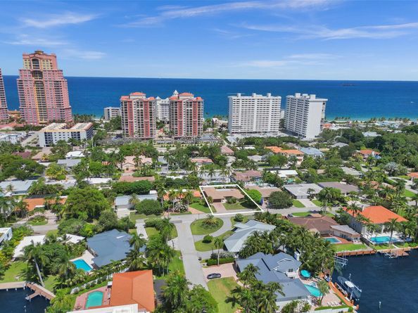 2000 NE 31st Ave, Fort Lauderdale FL 33305