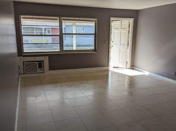 461 Silver Beach Road 1, Riviera Beach FL 33403