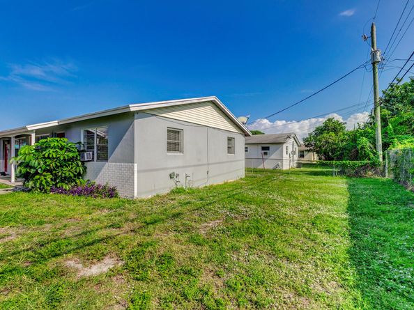 461 Silver Beach Road 1, Riviera Beach FL 33403