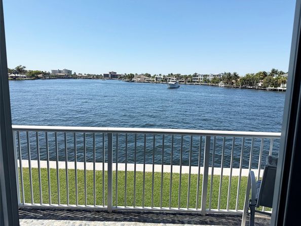 1201 S Riverside Dr 206, Pompano Beach FL 33062