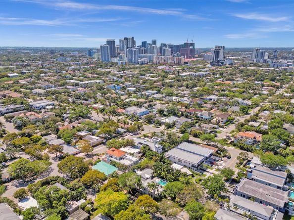 459 NE 15th Ave, Fort Lauderdale FL 33301