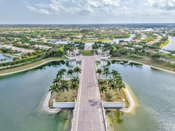 9895 Shepard Place, Wellington FL 33414