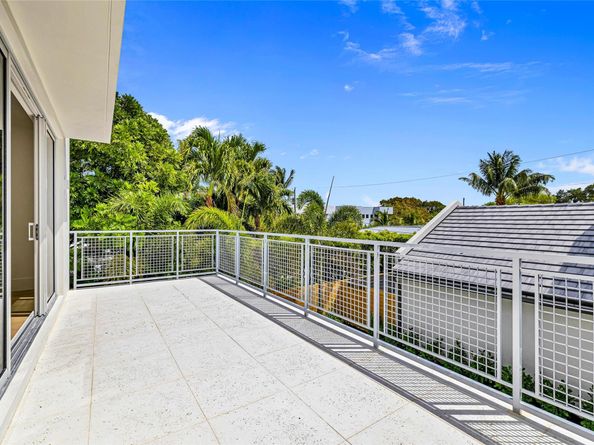 1504 NE 6th Ct, Fort Lauderdale FL 33304