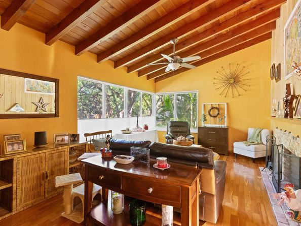 5500 Woodland Ln, Fort Lauderdale FL 33312
