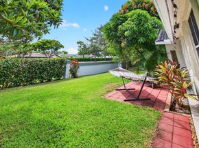 5372 Pine Circle, Coral Springs FL 33067