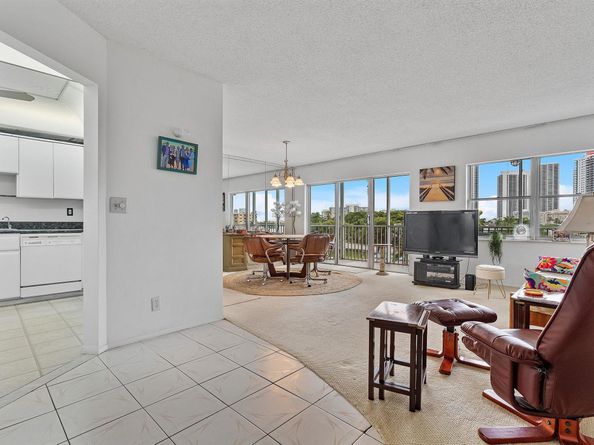 200 Diplomat Pkwy 534, Hallandale Beach FL 33009