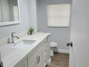 2050 SW 83rd Ter, Davie FL 33324