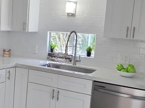 2050 SW 83rd Ter, Davie FL 33324