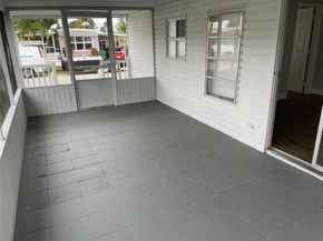 2050 SW 83rd Ter, Davie FL 33324