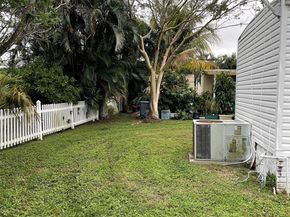 2050 SW 83rd Ter, Davie FL 33324