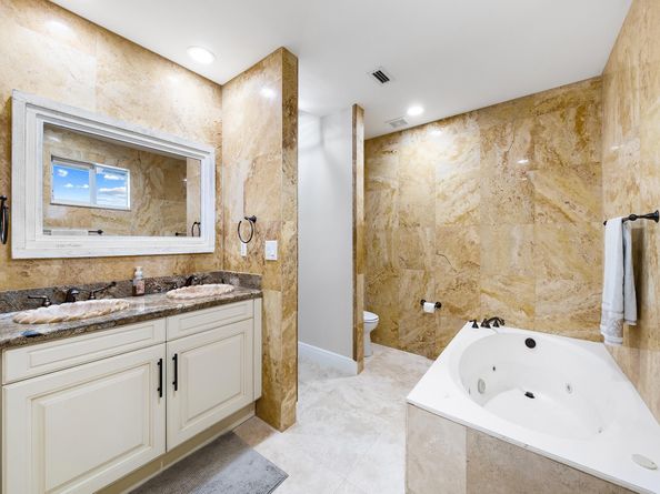 1512 SE 12th St, Deerfield Beach FL 33441