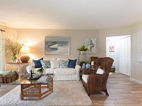3755 Via Poinciana 101, Lake Worth FL 33467