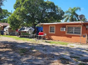 216 NW 7th Ct, Hallandale Beach FL 33009
