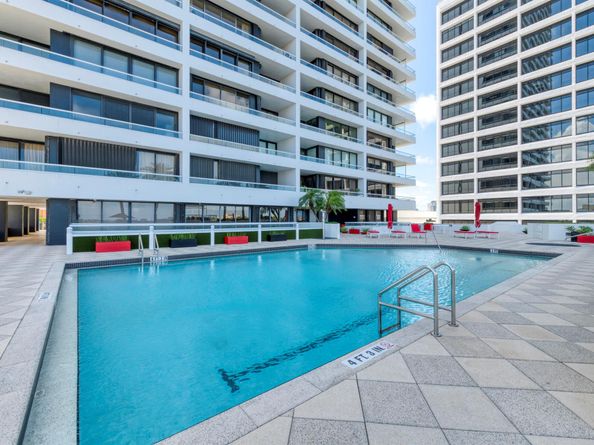 529 S Flagler Drive Th3g, West Palm Beach FL 33401