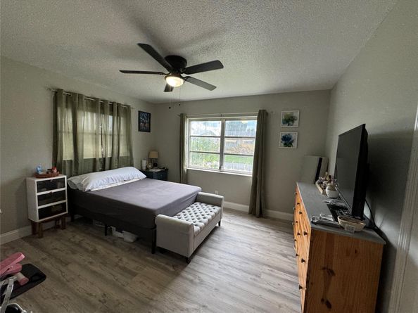 6733 NW 62nd St, Tamarac FL 33321