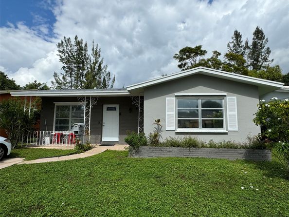 6733 NW 62nd St, Tamarac FL 33321