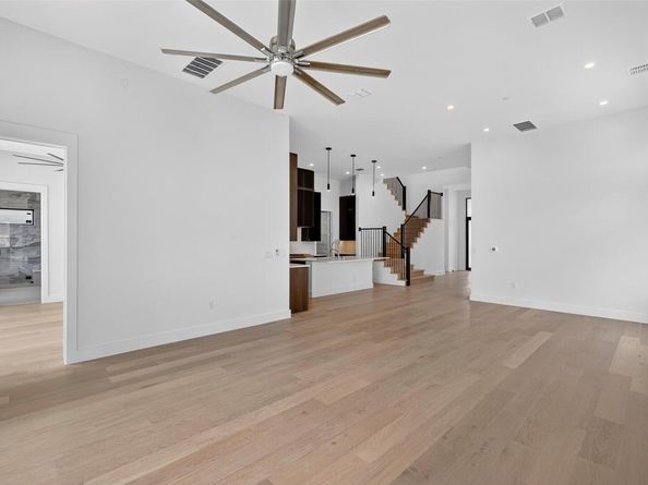 10105 Milky Way DR, Austin TX 78730