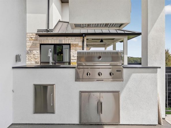 10105 Milky Way DR, Austin TX 78730