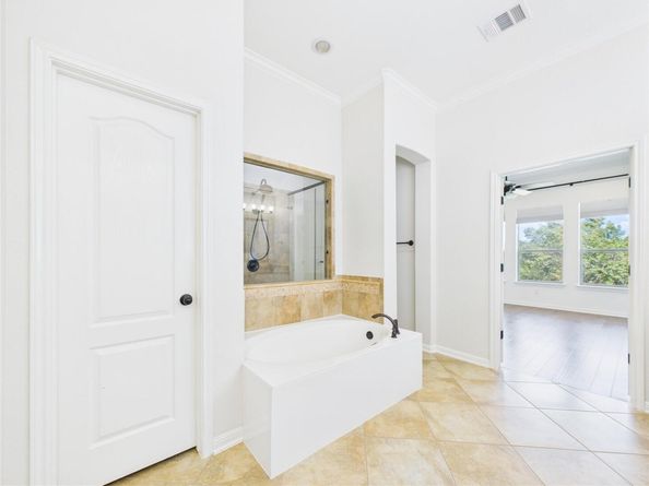 2624 Outlook Ridge LOOP, Leander TX 78641