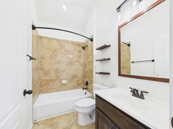 2624 Outlook Ridge LOOP, Leander TX 78641