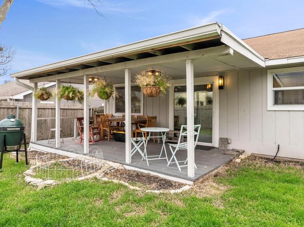 7901 Seminary Ridge Dr, Austin TX 78745