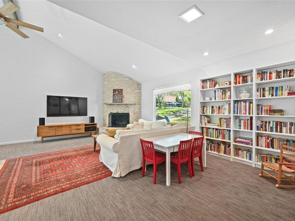3907 Cresthill DR, Austin TX 78731