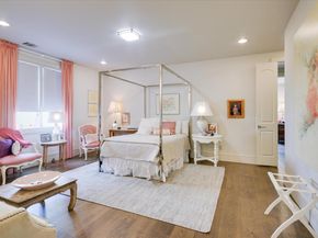 2305 Barton Creek BLVD 20, Austin TX 78735