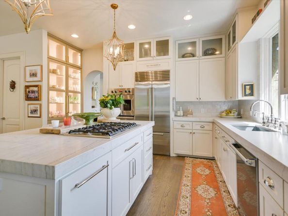 2305 Barton Creek BLVD 20, Austin TX 78735