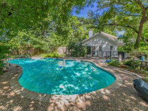 1905 Great Oaks DR, Round Rock TX 78681