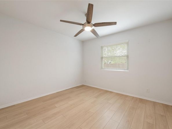 6809 Lunar DR, Austin TX 78745