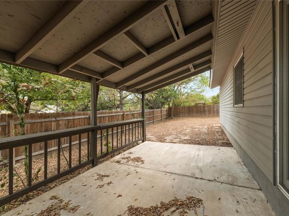 6809 Lunar DR, Austin TX 78745