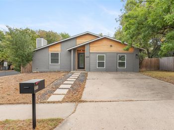 6809 Lunar DR