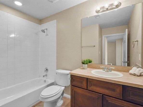 408 Carl Shipp DR, Liberty Hill TX 78642
