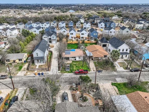 1189 Greenwood Ave, Austin TX 78721