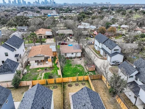 1189 Greenwood Ave, Austin TX 78721