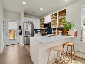 913 Valdez ST B, Austin TX 78741