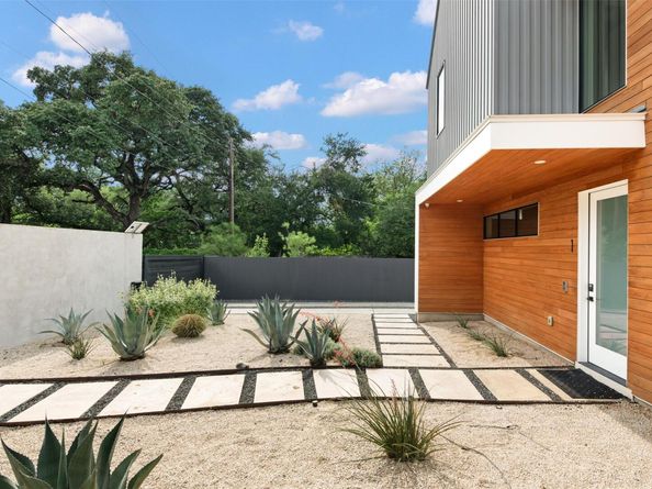 404 W Milton ST, Austin TX 78704