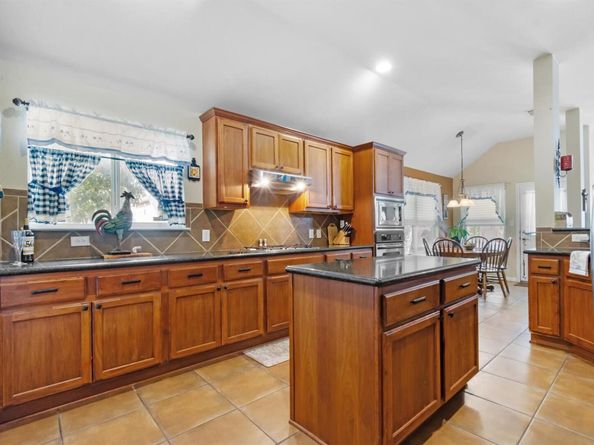 9437 Caves Valley DR, Austin TX 78717