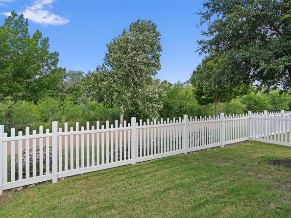 1701 Logan DR 38, Round Rock TX 78664