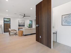 2704 Canterbury ST A, Austin TX 78702