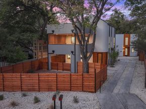 2704 Canterbury ST A, Austin TX 78702