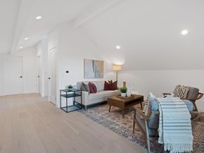 2704 Canterbury ST A, Austin TX 78702