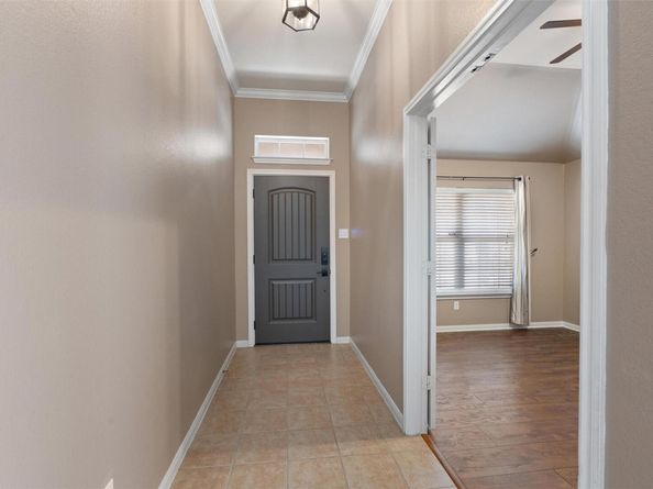 407 Red Hawk DR, Leander TX 78641